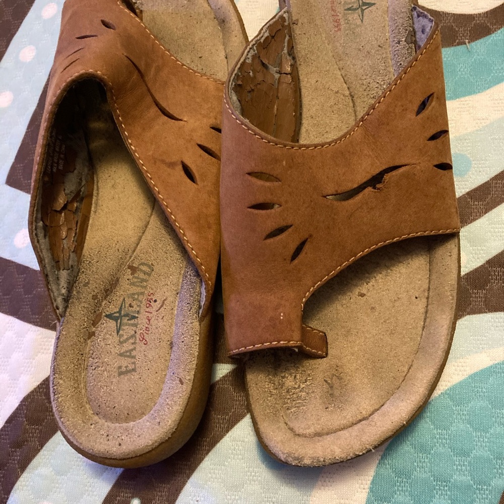 Sandals - Picture 2 of 10